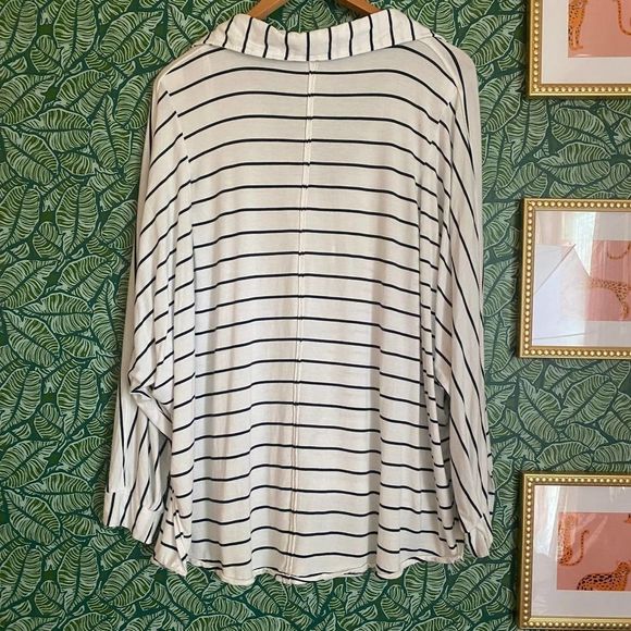 We the Free | Can't Fool Me Stripe Top White Navy Medium - Picture 3 of 5